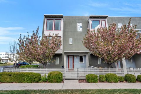 Tiny photo for 4917 W DAYBREAK PKWY, South Jordan, UT 84009 (MLS # 2151075)