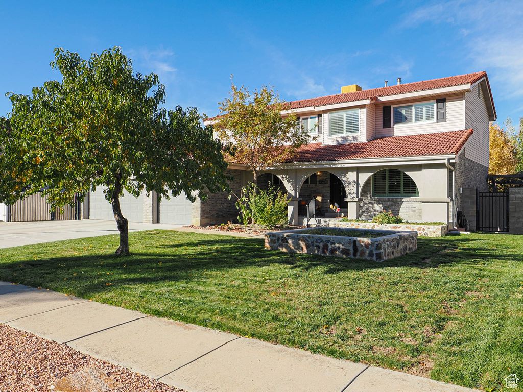 Photo of 9130 MAISON DR, Sandy, UT 84093 (MLS # 2119332)