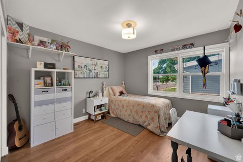 Tiny photo for 3113 E UPLAND Dr S, Salt Lake City, UT 84109 (MLS # 2110299)