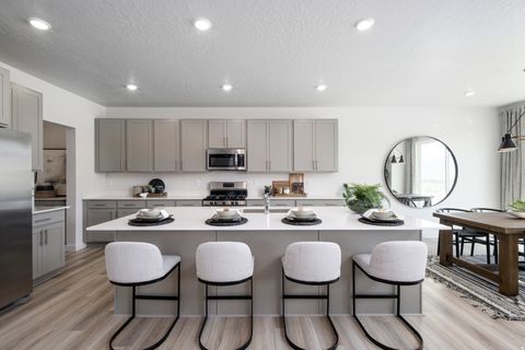 Tiny photo for 2106 E HUMMINGBIRD DR #4104, Eagle Mountain, UT 84005 (MLS # 2145493)