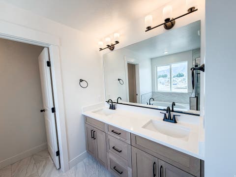 Tiny photo for 1769 W RIVERGATE DR #204, Logan, UT 84321 (MLS # 2180537)