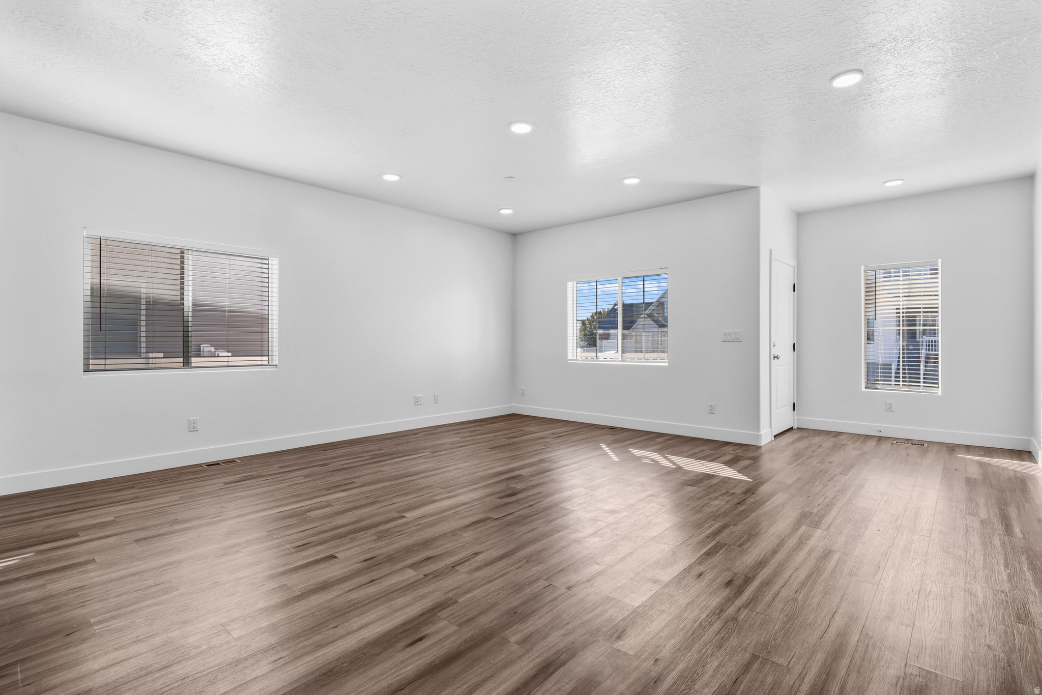 LANDING AT EAGLE MOUNTAIN - Residential