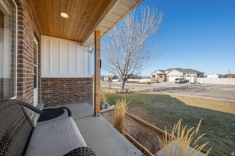 Tiny photo for 2026 E SADDLEBACK VIEW DR, Enoch, UT 84721 (MLS # 2126697)