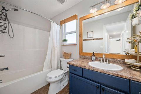 Tiny photo for 2026 E SADDLEBACK VIEW DR, Enoch, UT 84721 (MLS # 2126697)