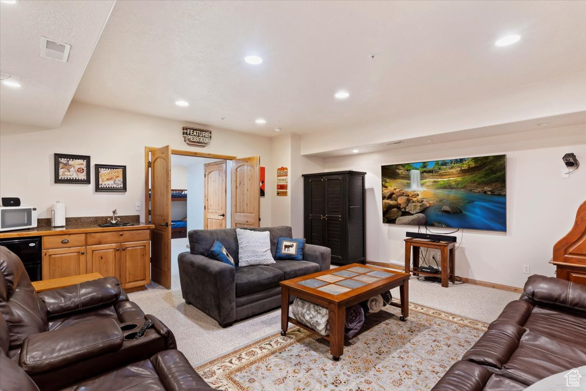 THE CASCADES - Residential