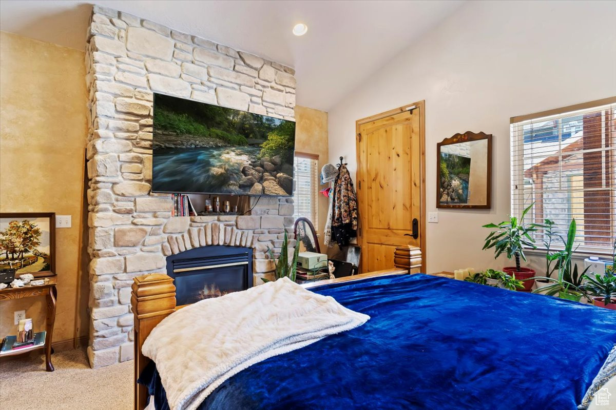THE CASCADES - Residential