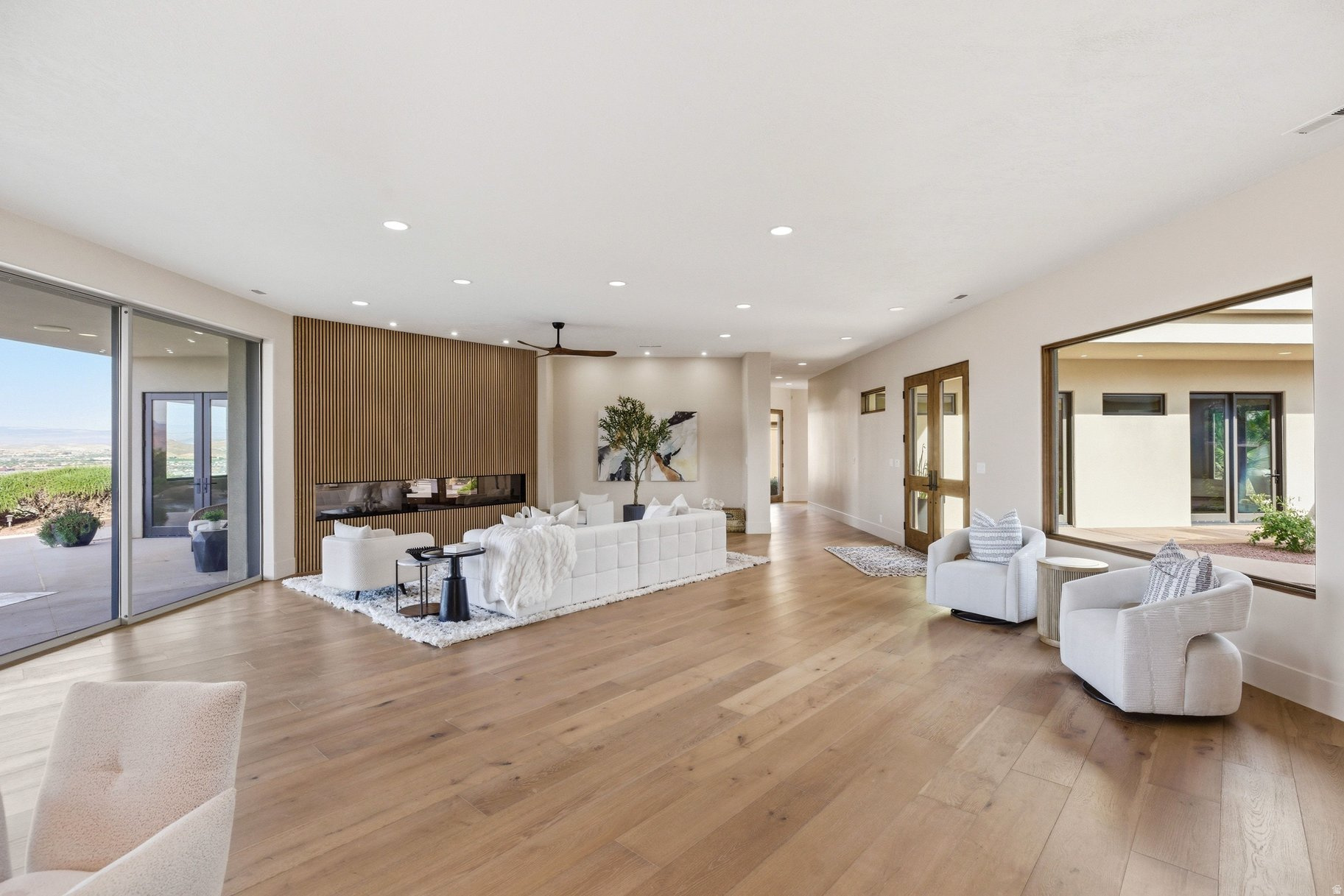 STONE CLIFF 5 - Residential
