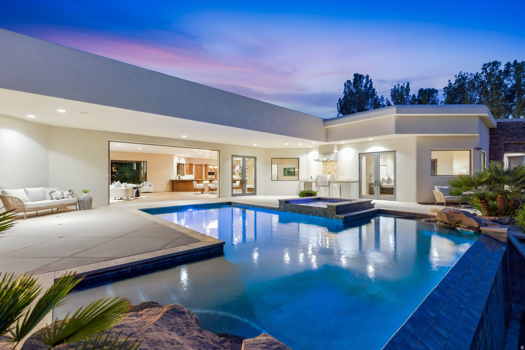 STONE CLIFF 5 - Residential