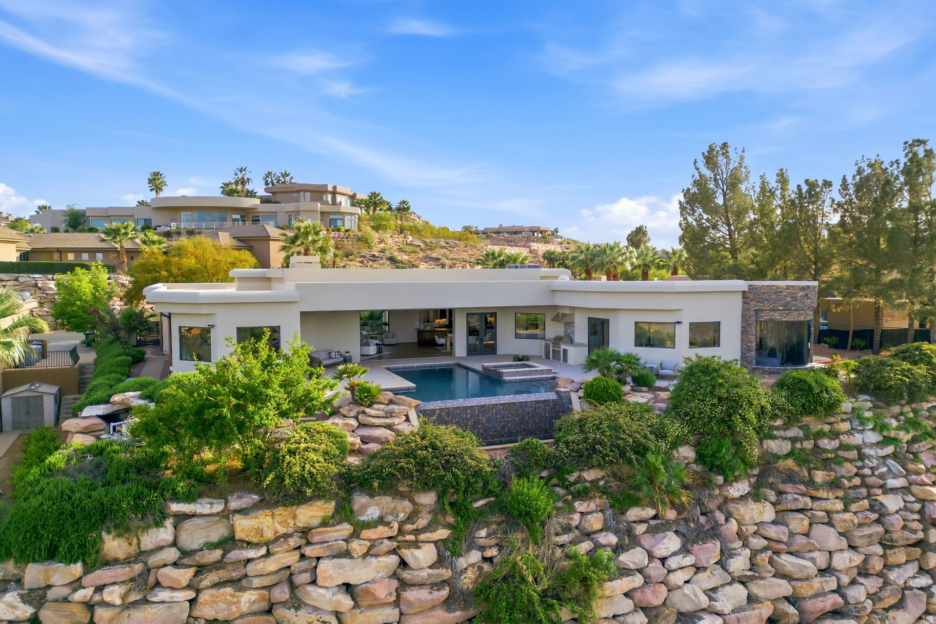 STONE CLIFF 5 - Residential