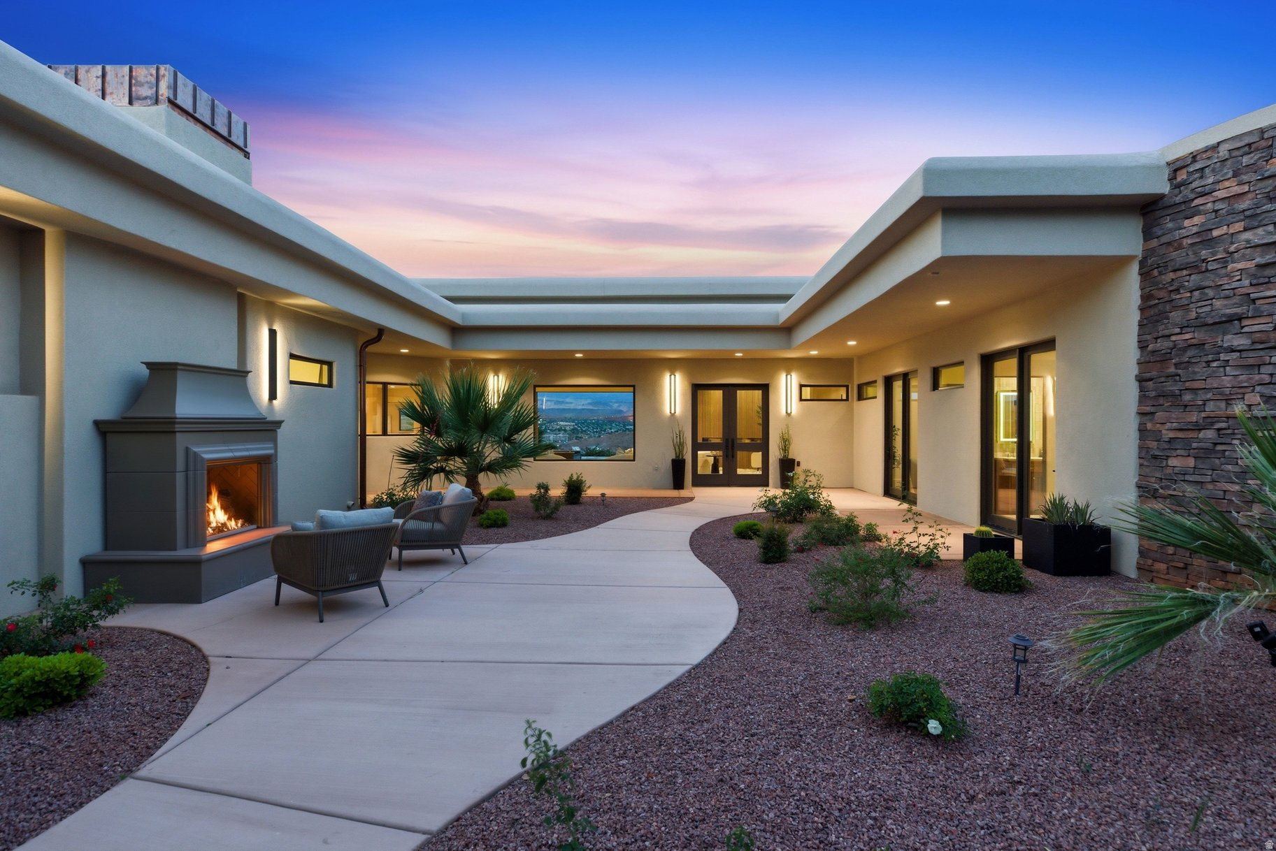 STONE CLIFF 5 - Residential