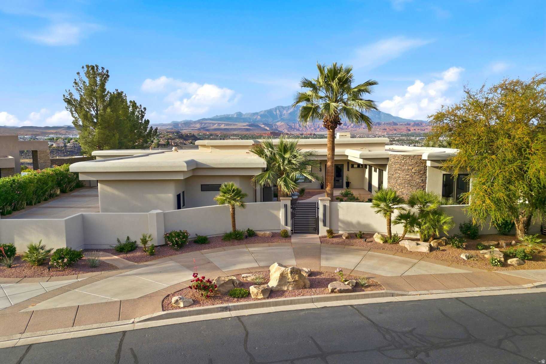 STONE CLIFF 5 - Residential
