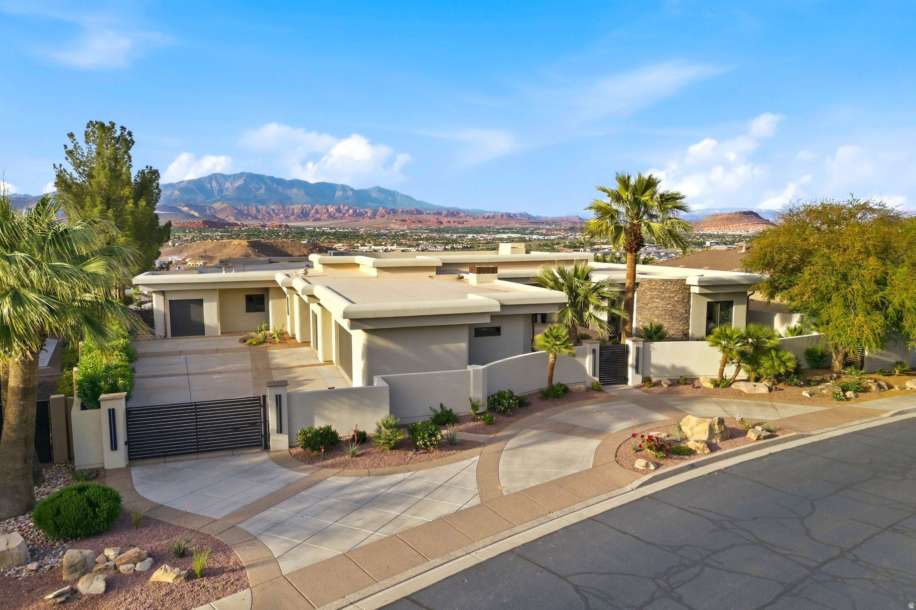 STONE CLIFF 5 - Residential