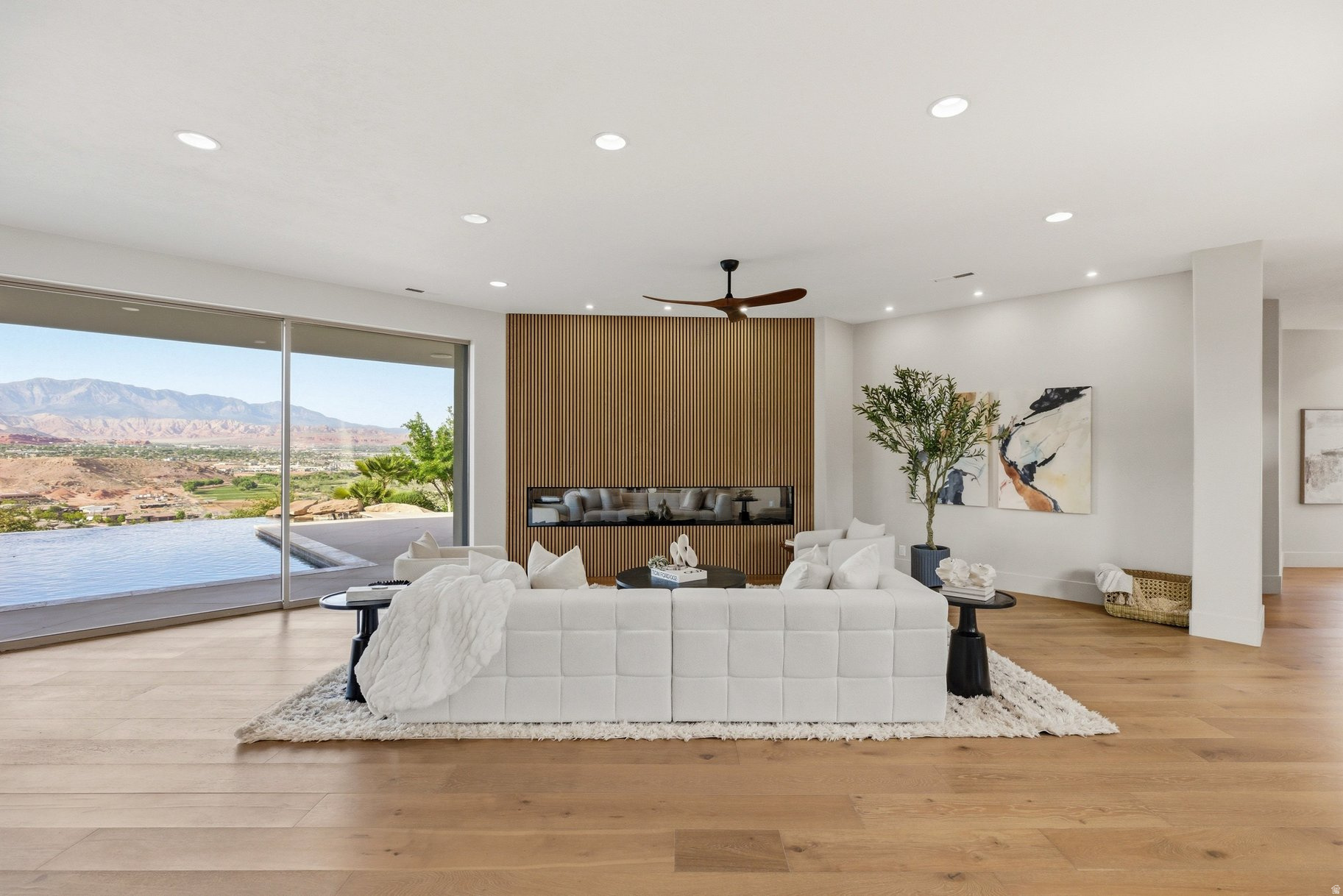 STONE CLIFF 5 - Residential