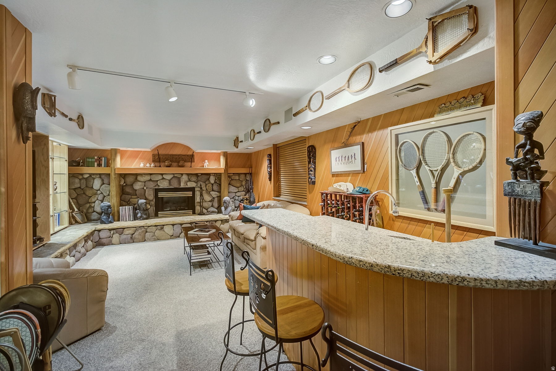 SILVER SPRINGS - Residential Lease