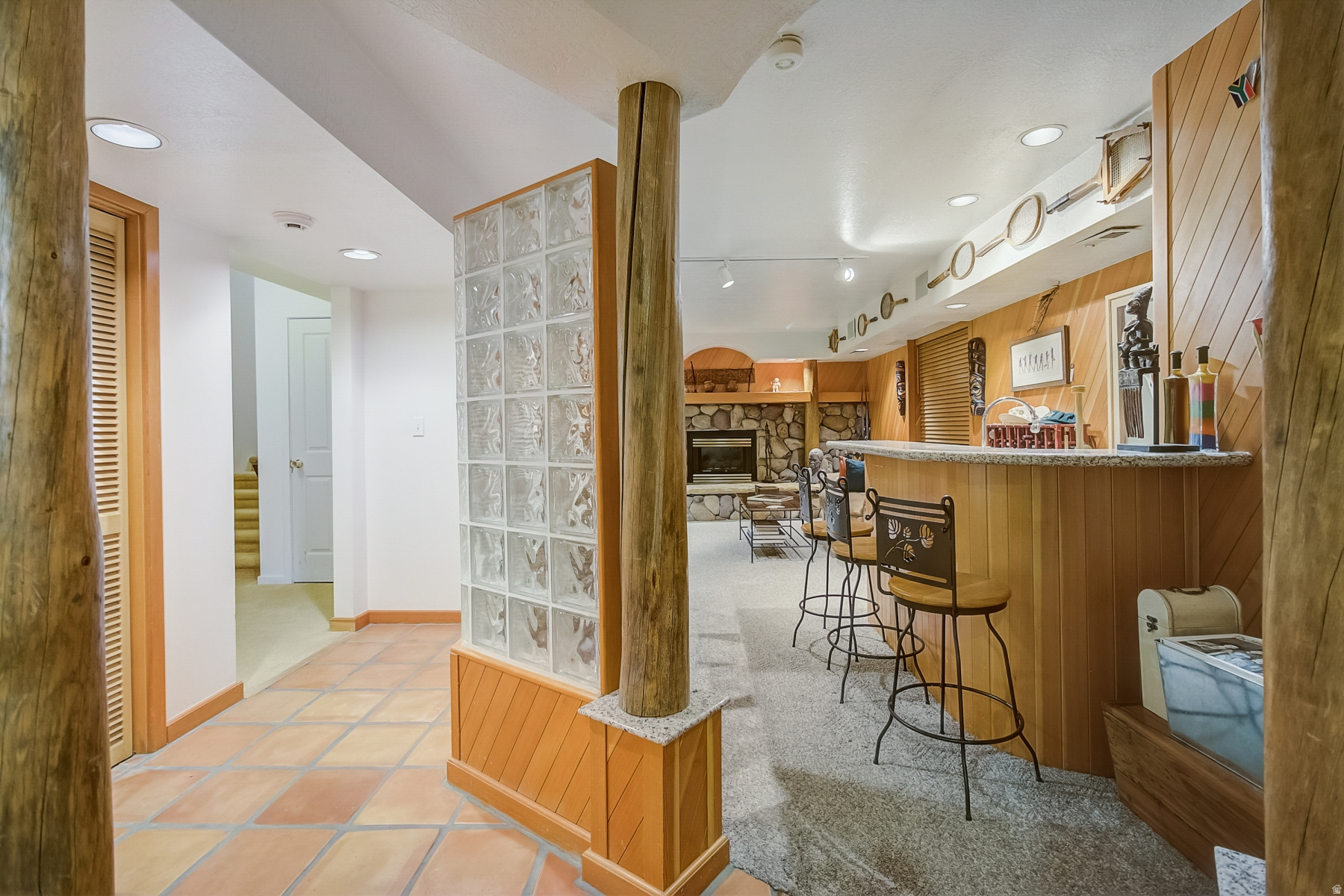 SILVER SPRINGS - Residential Lease