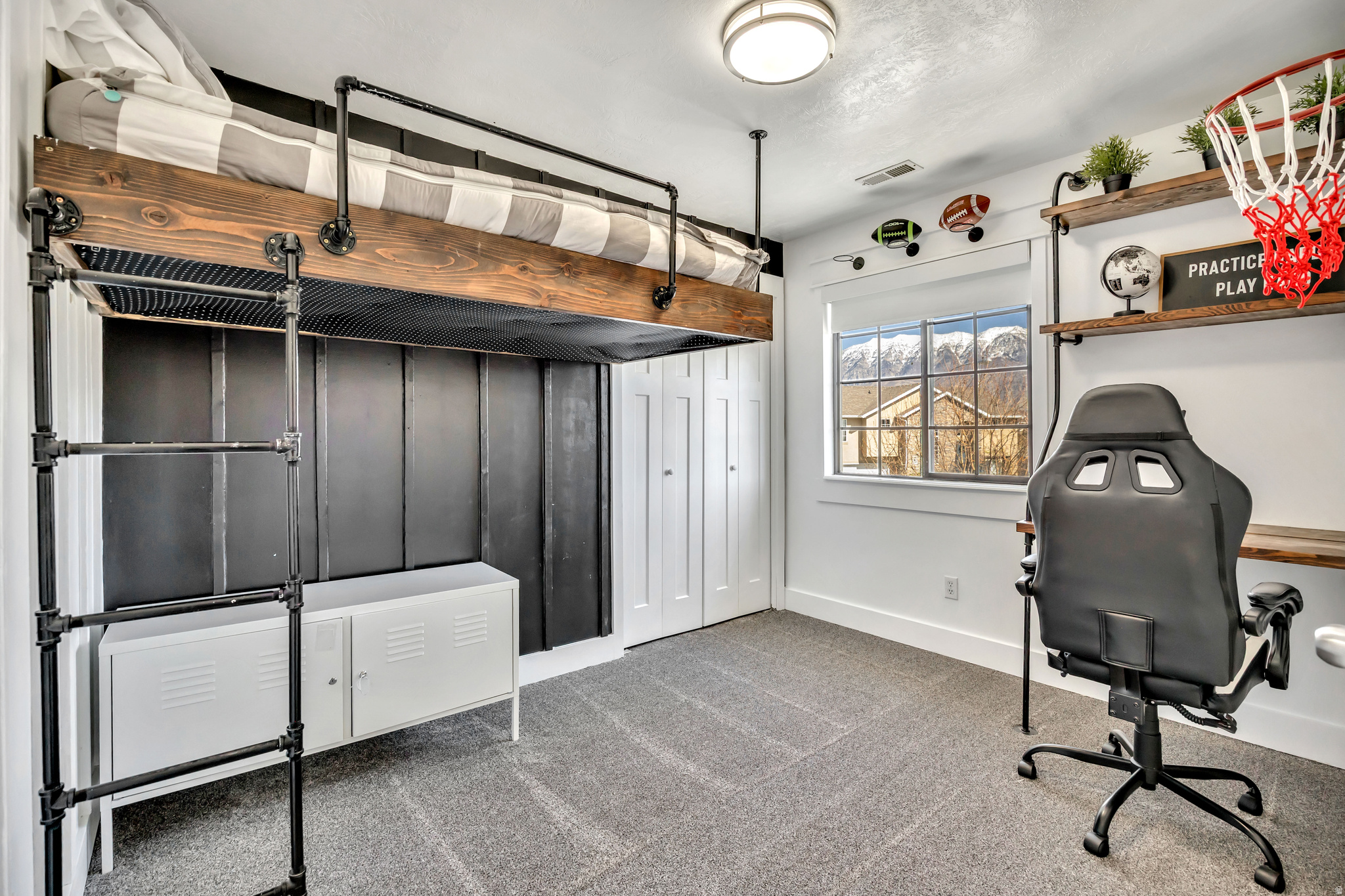 COBBLESTONE VILLAGE - Residential