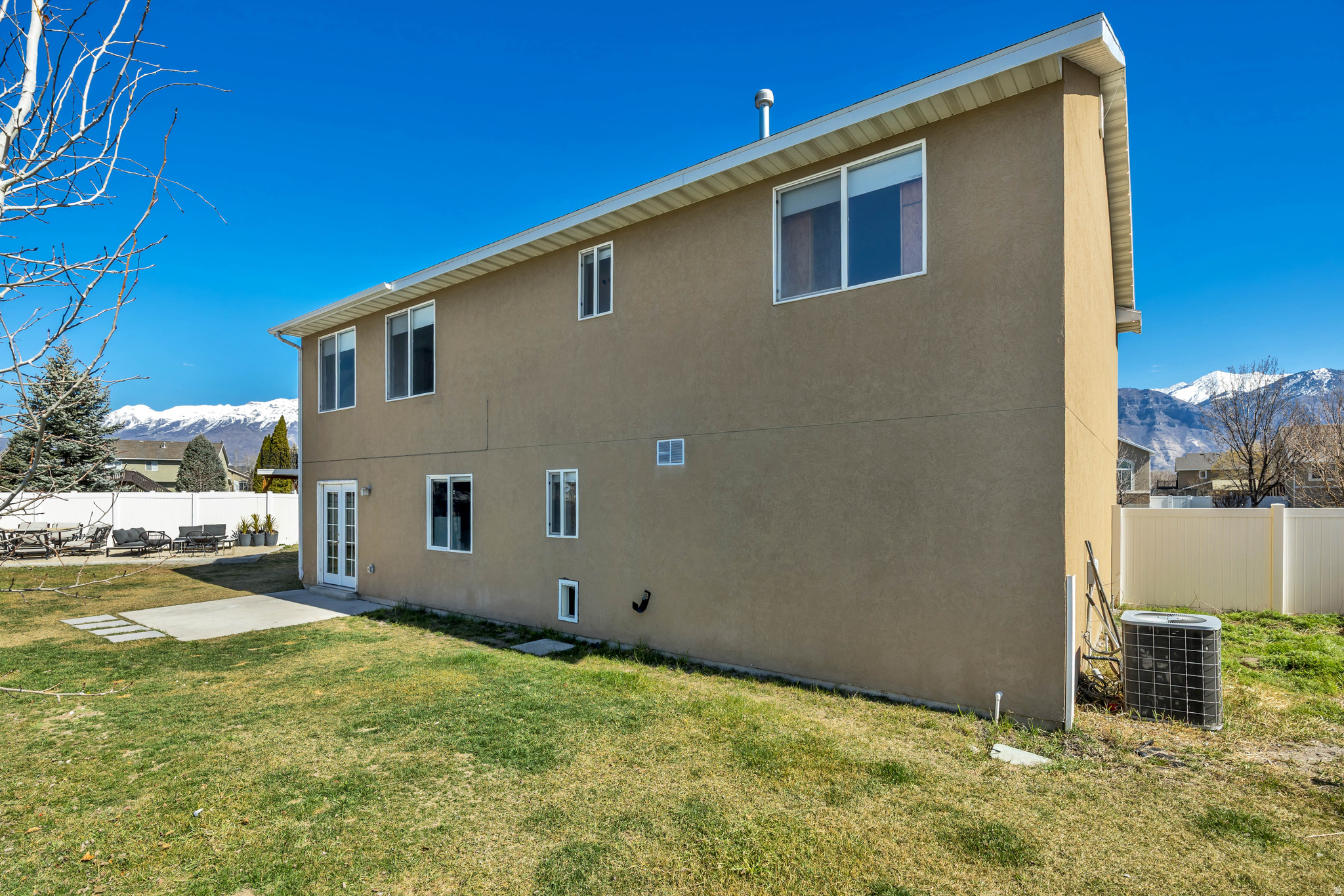 COBBLESTONE VILLAGE - Residential