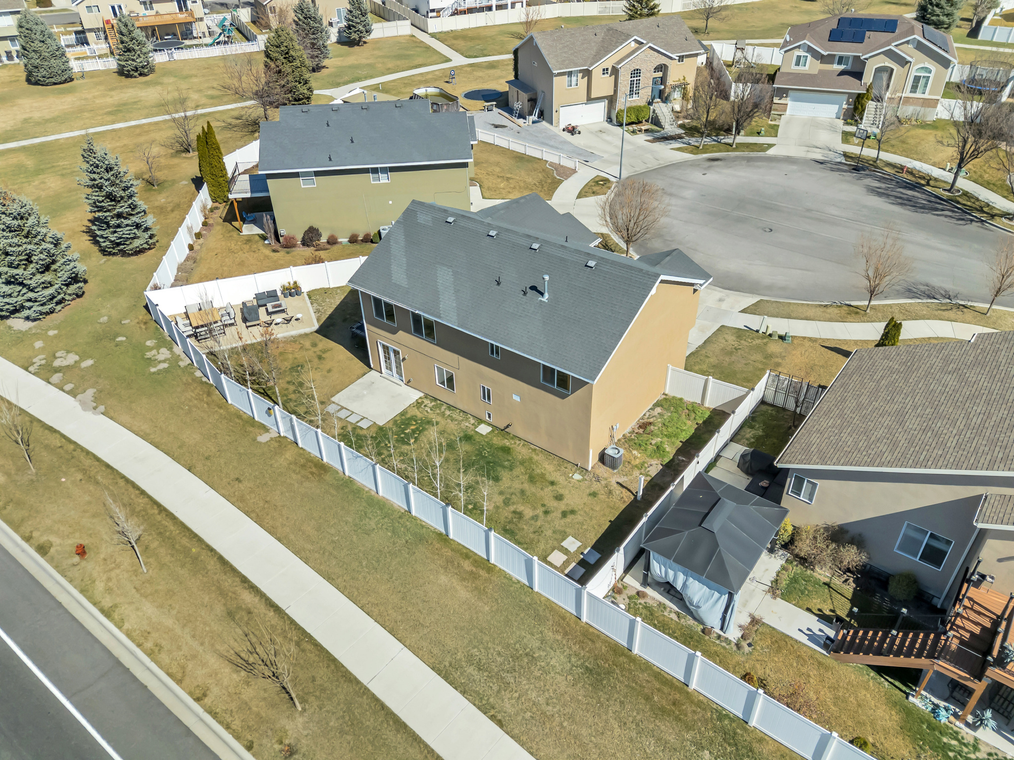 COBBLESTONE VILLAGE - Residential