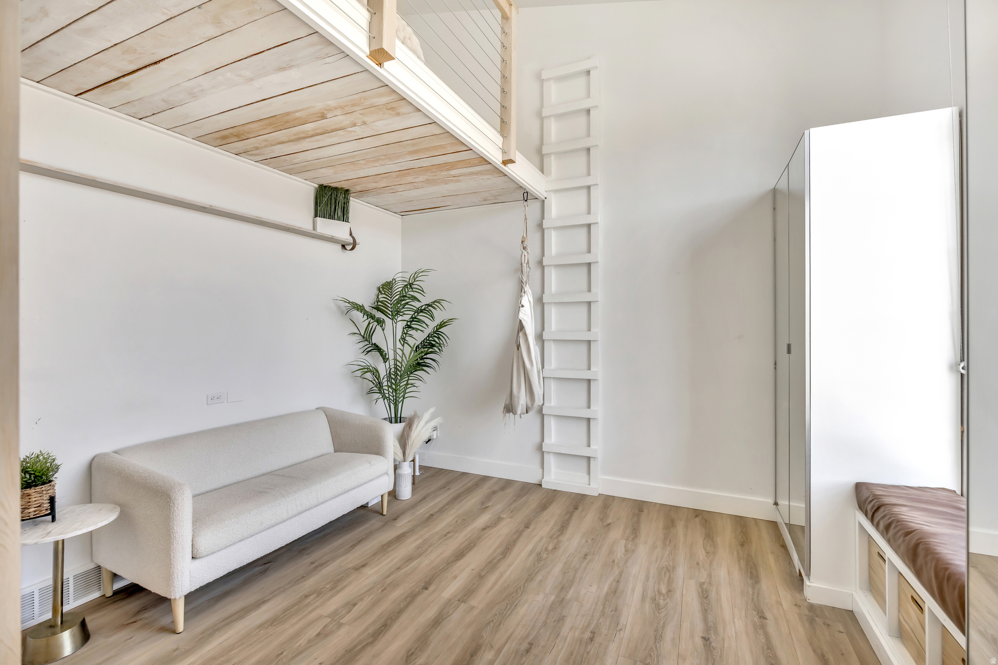 COBBLESTONE VILLAGE - Residential