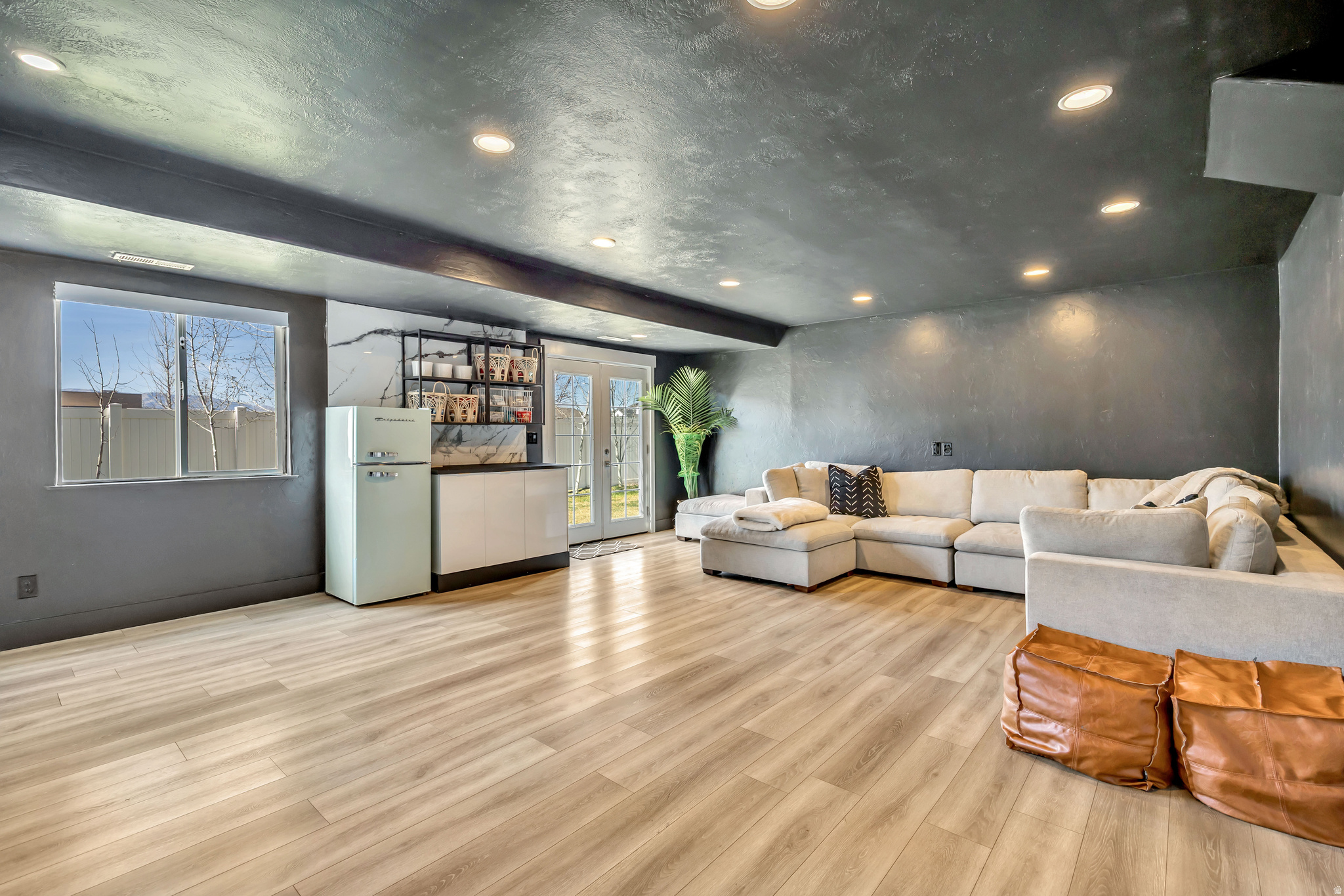 COBBLESTONE VILLAGE - Residential