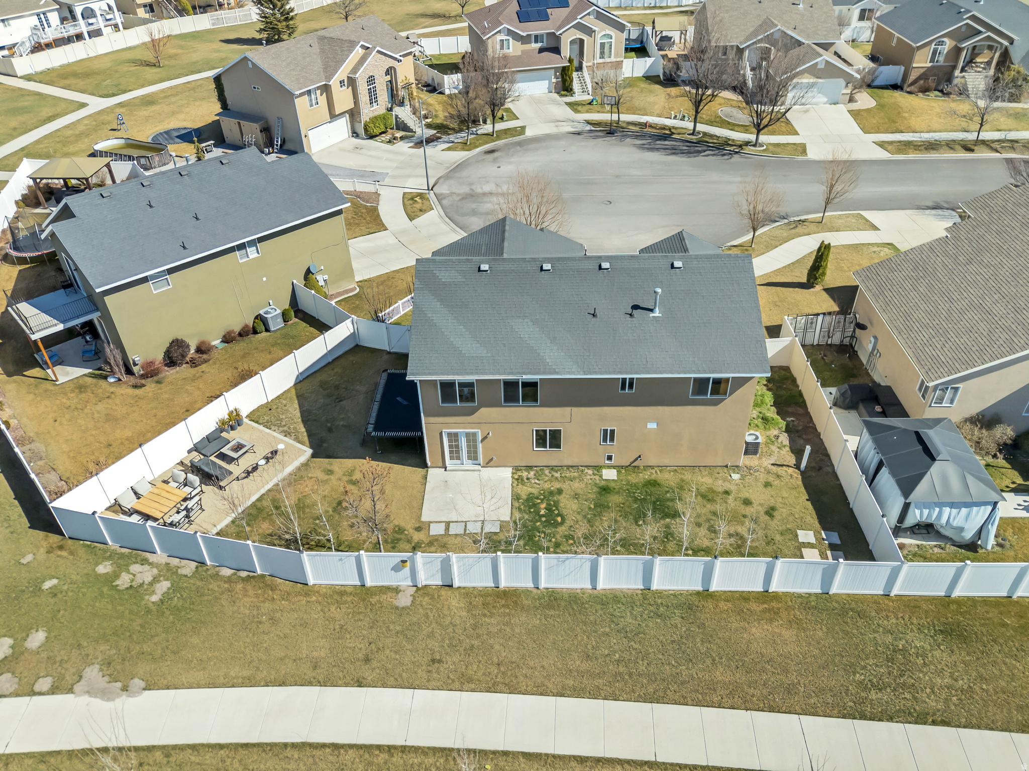 COBBLESTONE VILLAGE - Residential