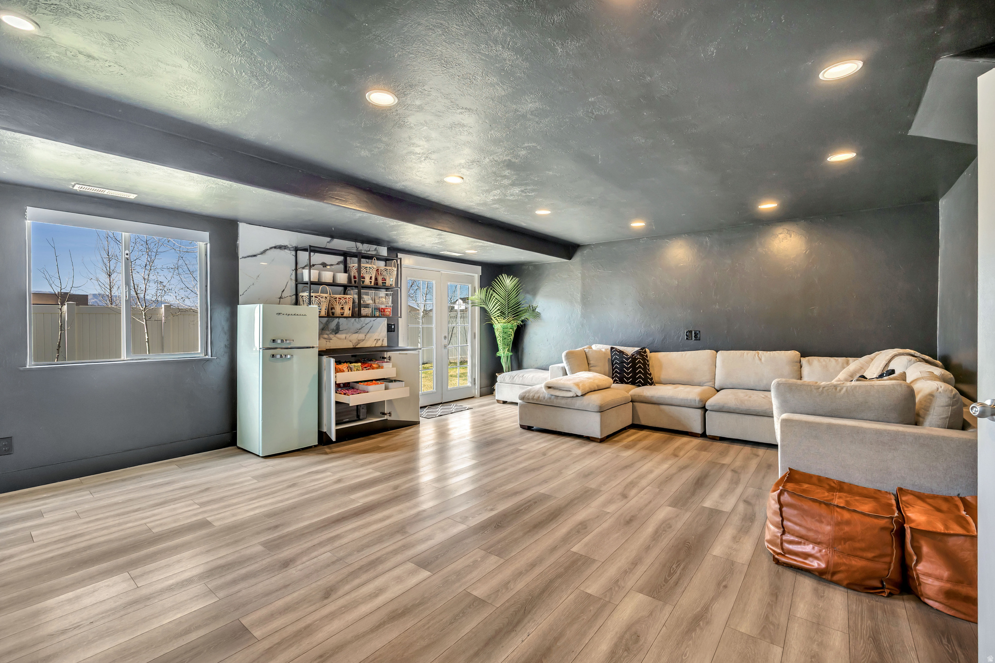 COBBLESTONE VILLAGE - Residential