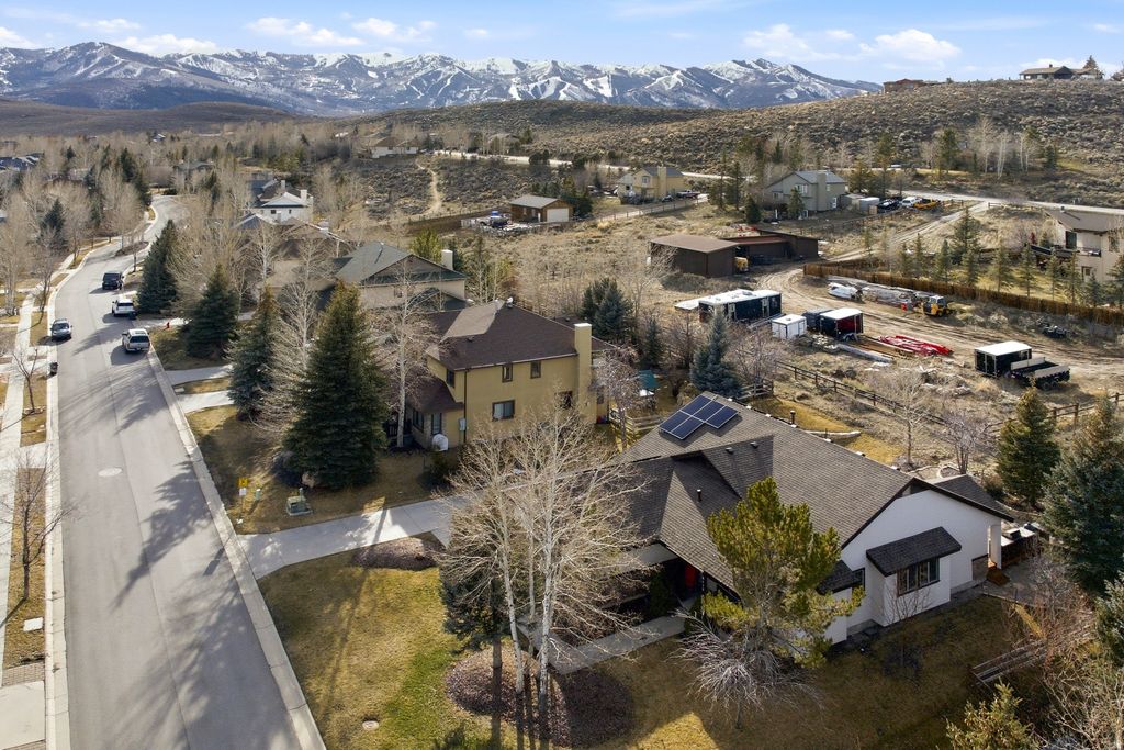 Photo of 6115 N KINGSFORD AVE, Park City, UT 84098 (MLS # 2141241)