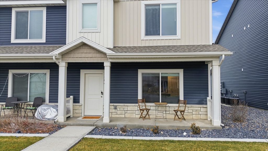 Photo of 1564 E 460 S, Hyrum, UT 84319 (MLS # 2127749)