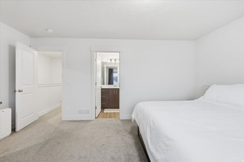 Tiny photo for 1564 E 460 S, Hyrum, UT 84319 (MLS # 2127749)