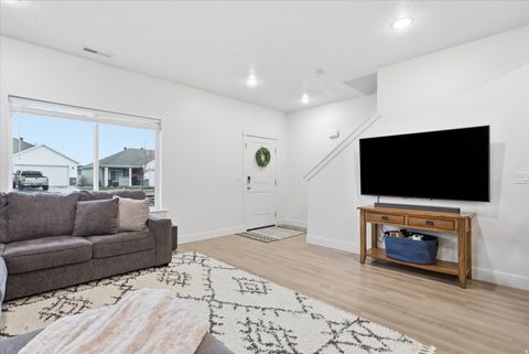 Tiny photo for 1564 E 460 S, Hyrum, UT 84319 (MLS # 2127749)