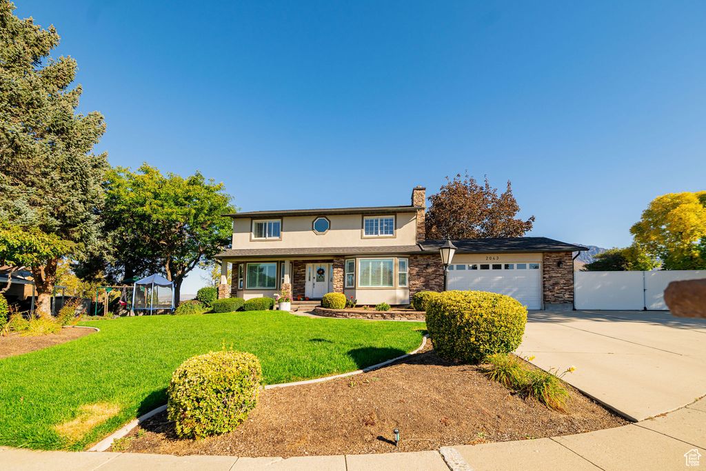 Photo of 2043 E BRADY CREEK CIR, Sandy, UT 84093 (MLS # 2119032)