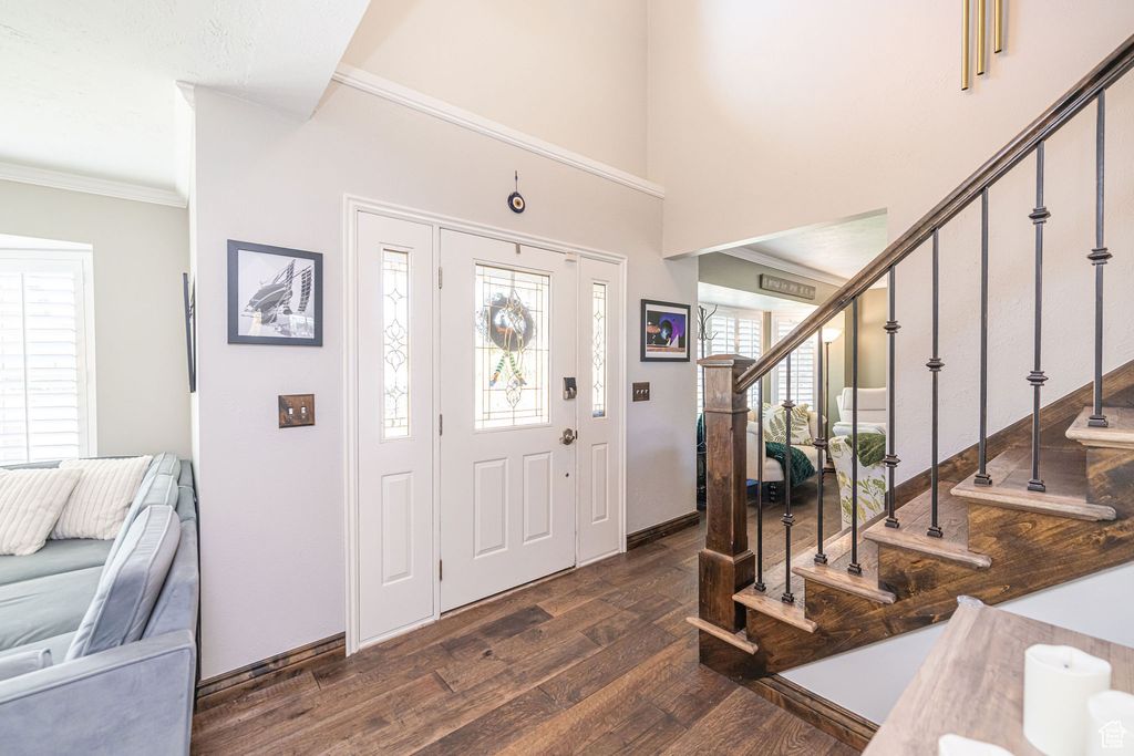 Photo of 2043 E BRADY CREEK CIR, Sandy, UT 84093 (MLS # 2119032)