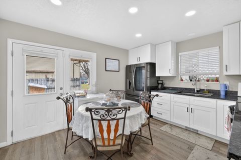 Tiny photo for 383 W 100 S, Springville, UT 84663 (MLS # 2135032)