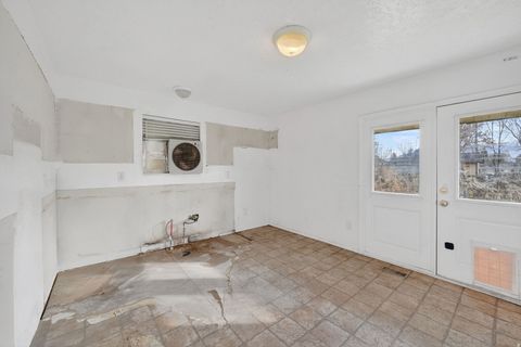 Tiny photo for 383 W 100 S, Springville, UT 84663 (MLS # 2135032)