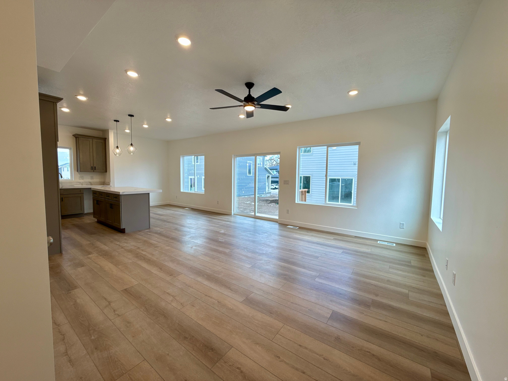 DIXON DOWNS - Residential