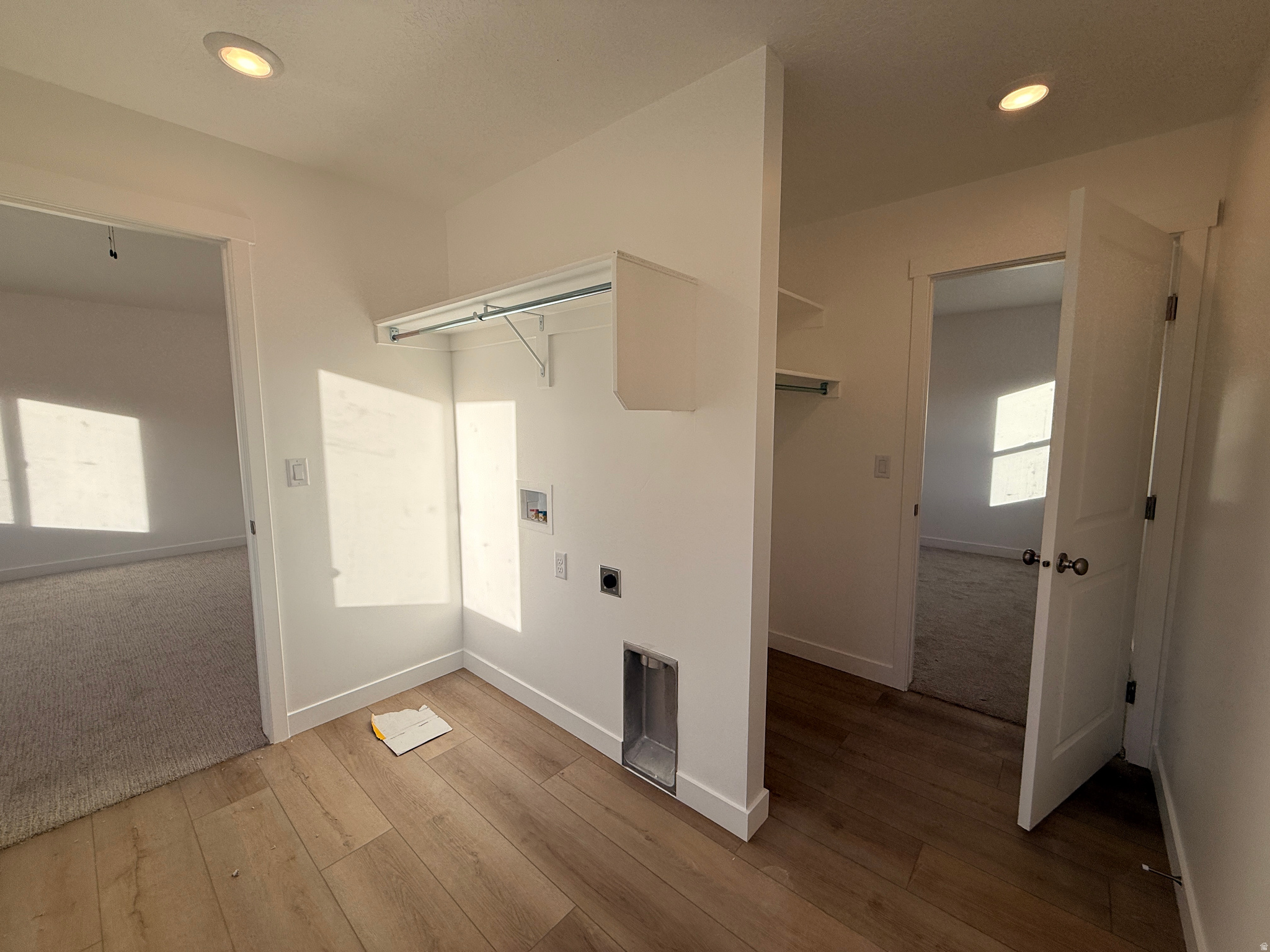 DIXON DOWNS - Residential