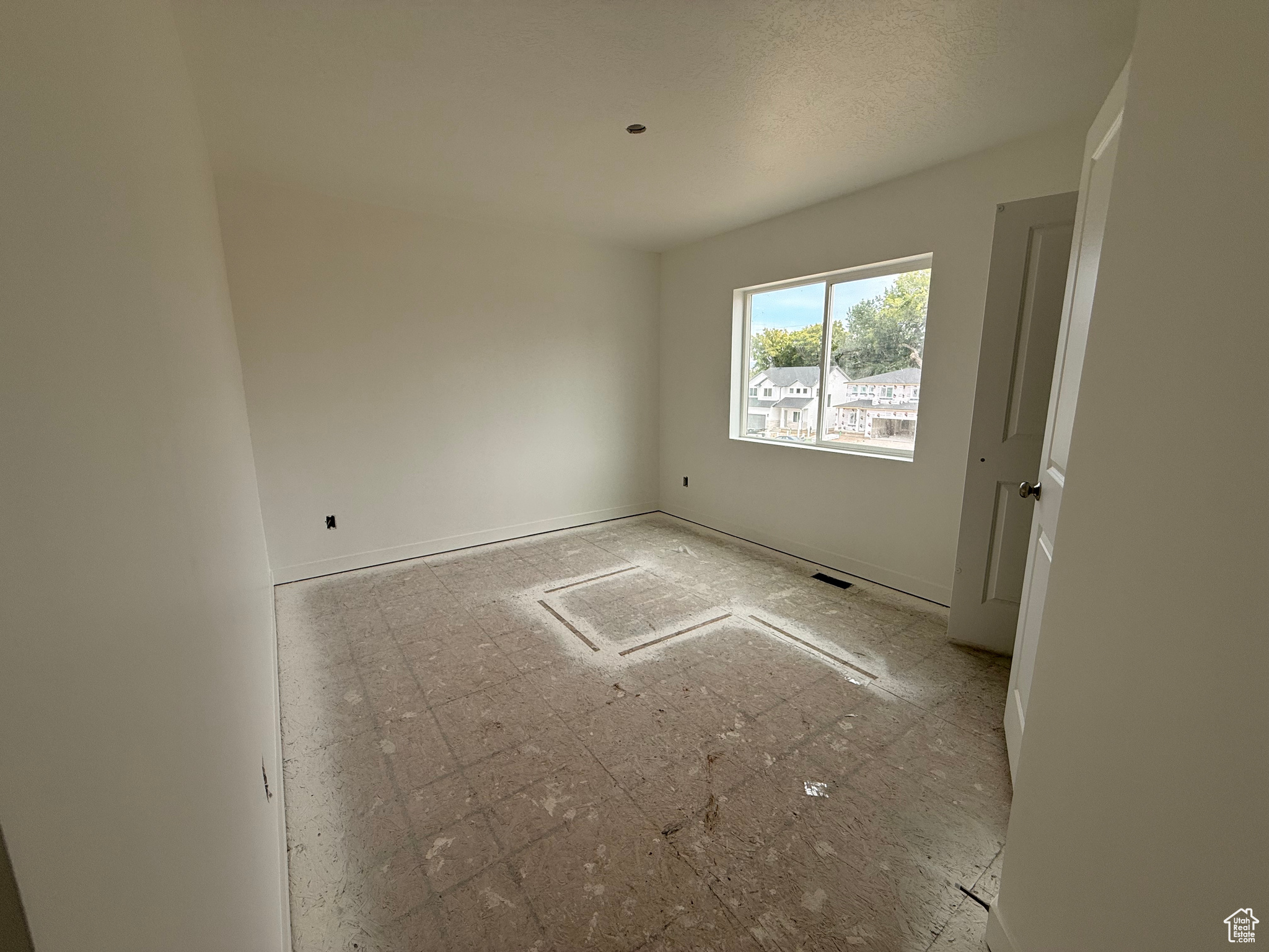 DIXON DOWNS - Residential