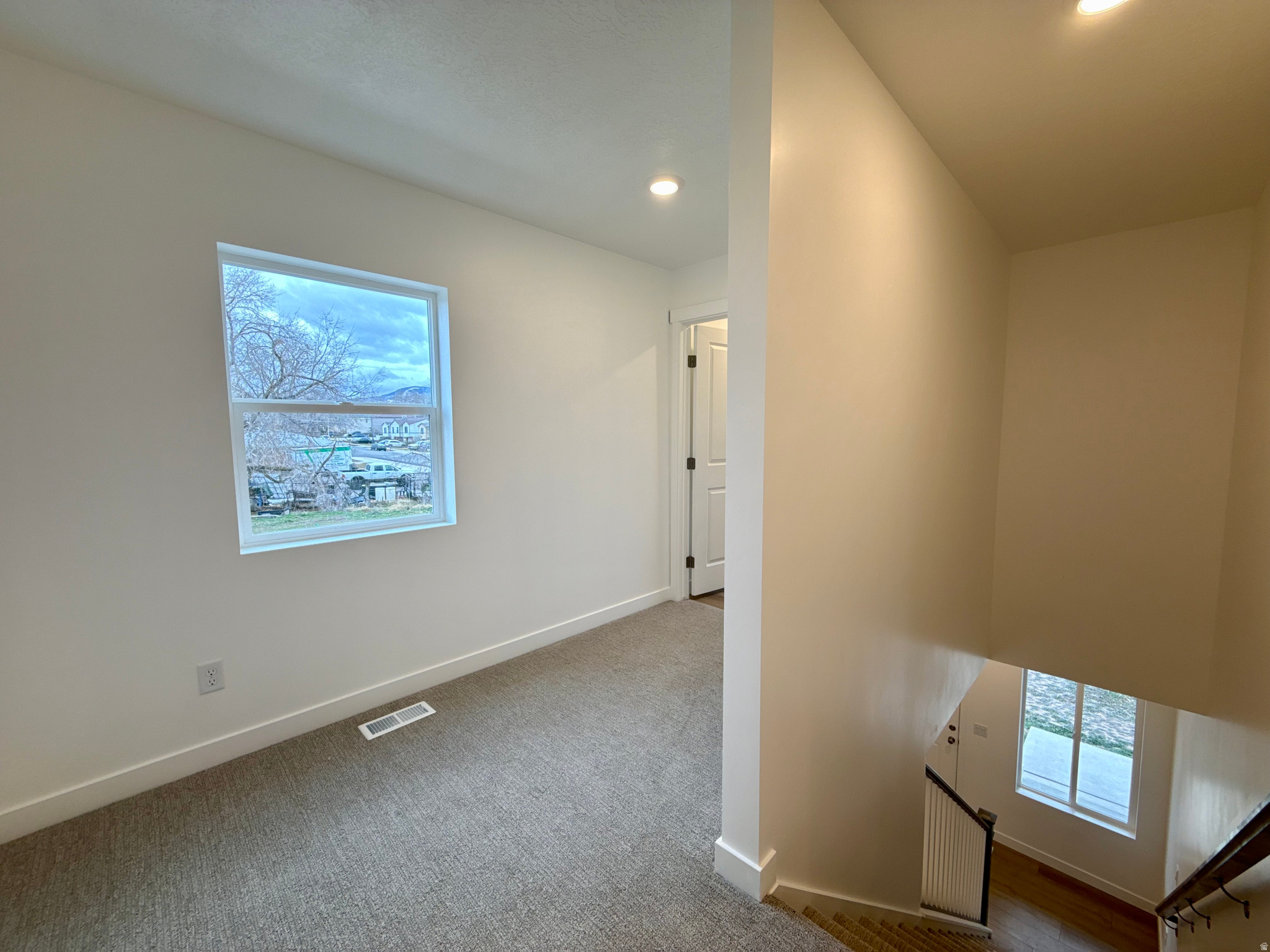 DIXON DOWNS - Residential