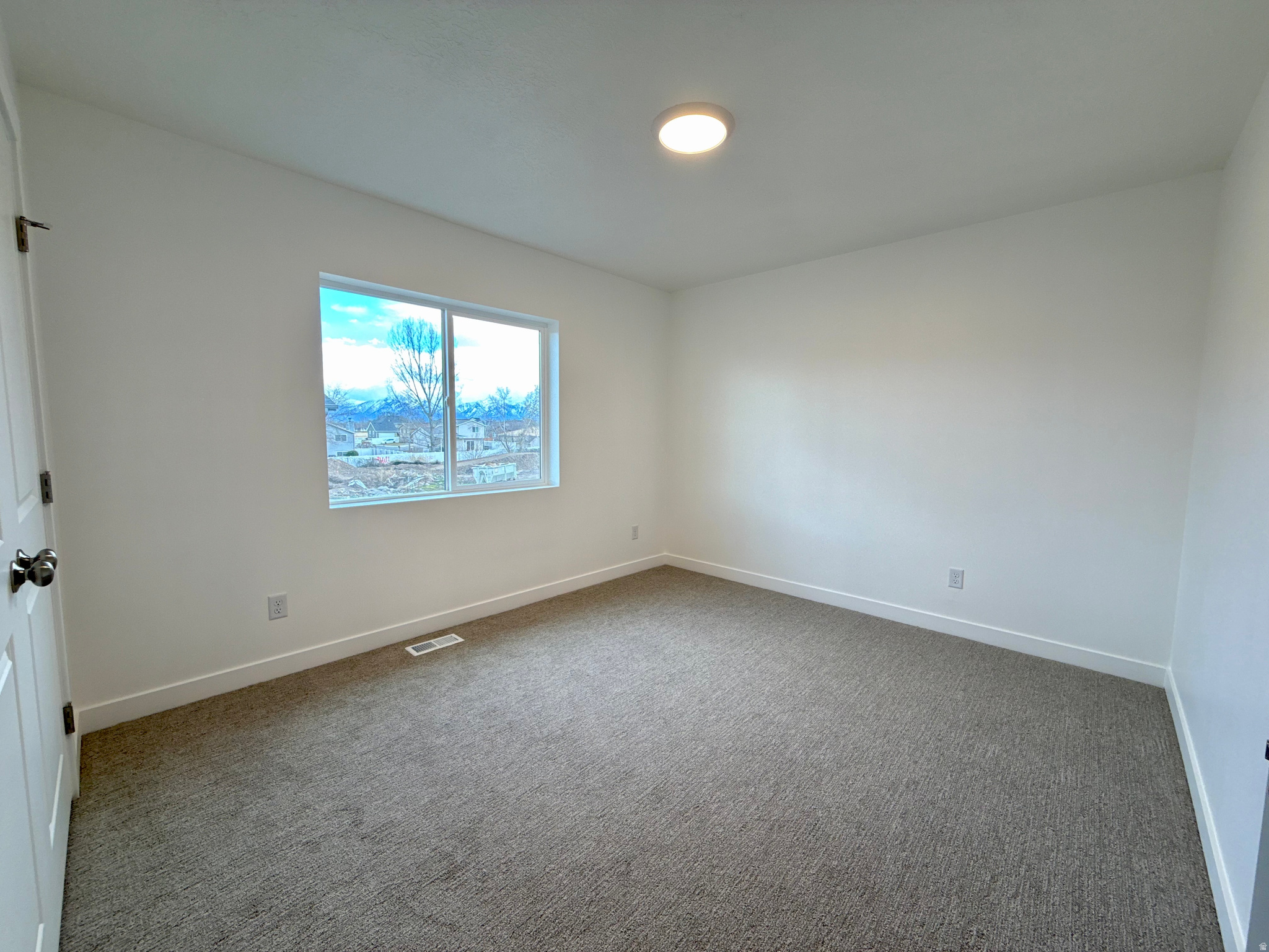 DIXON DOWNS - Residential