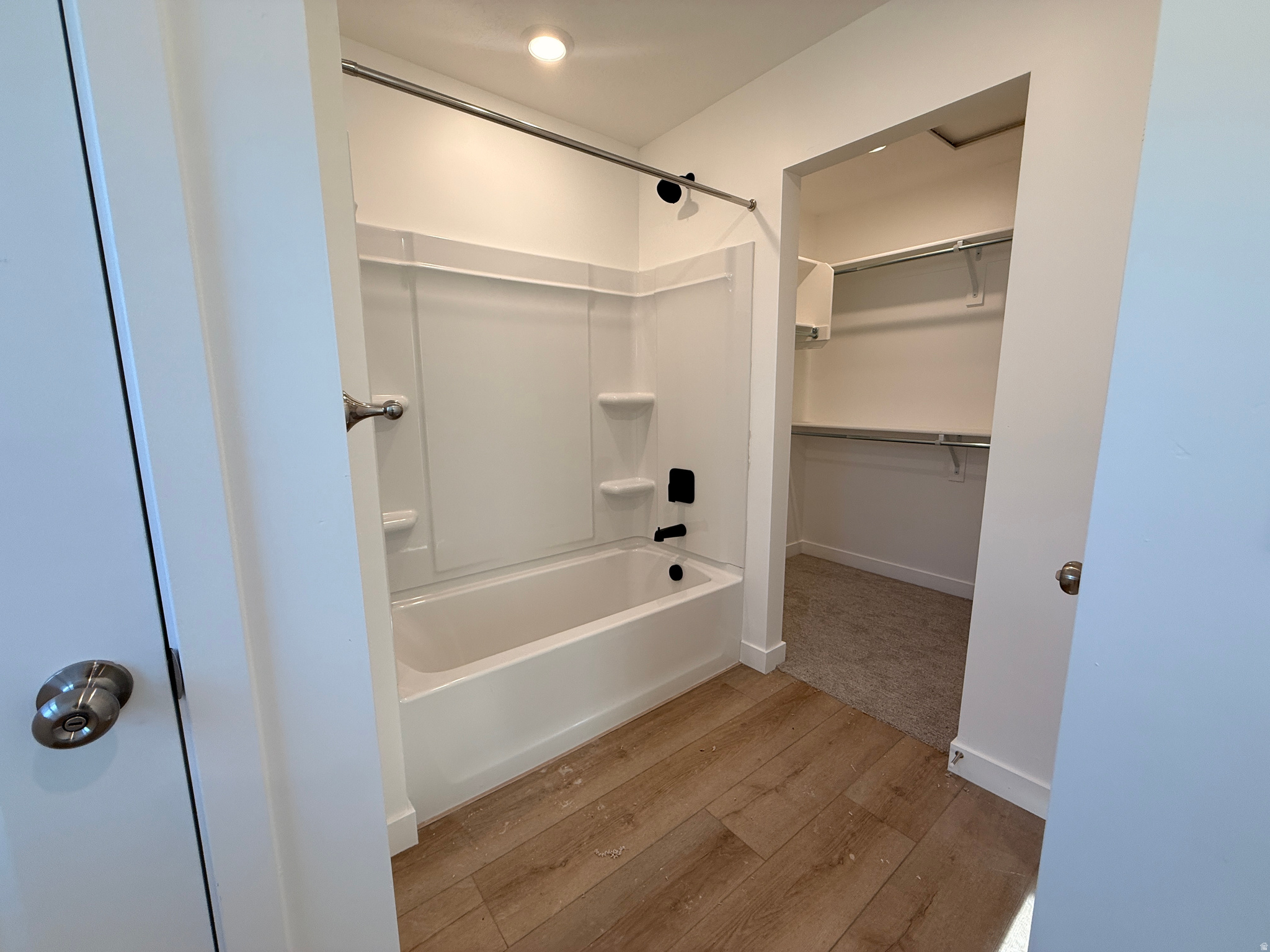 DIXON DOWNS - Residential