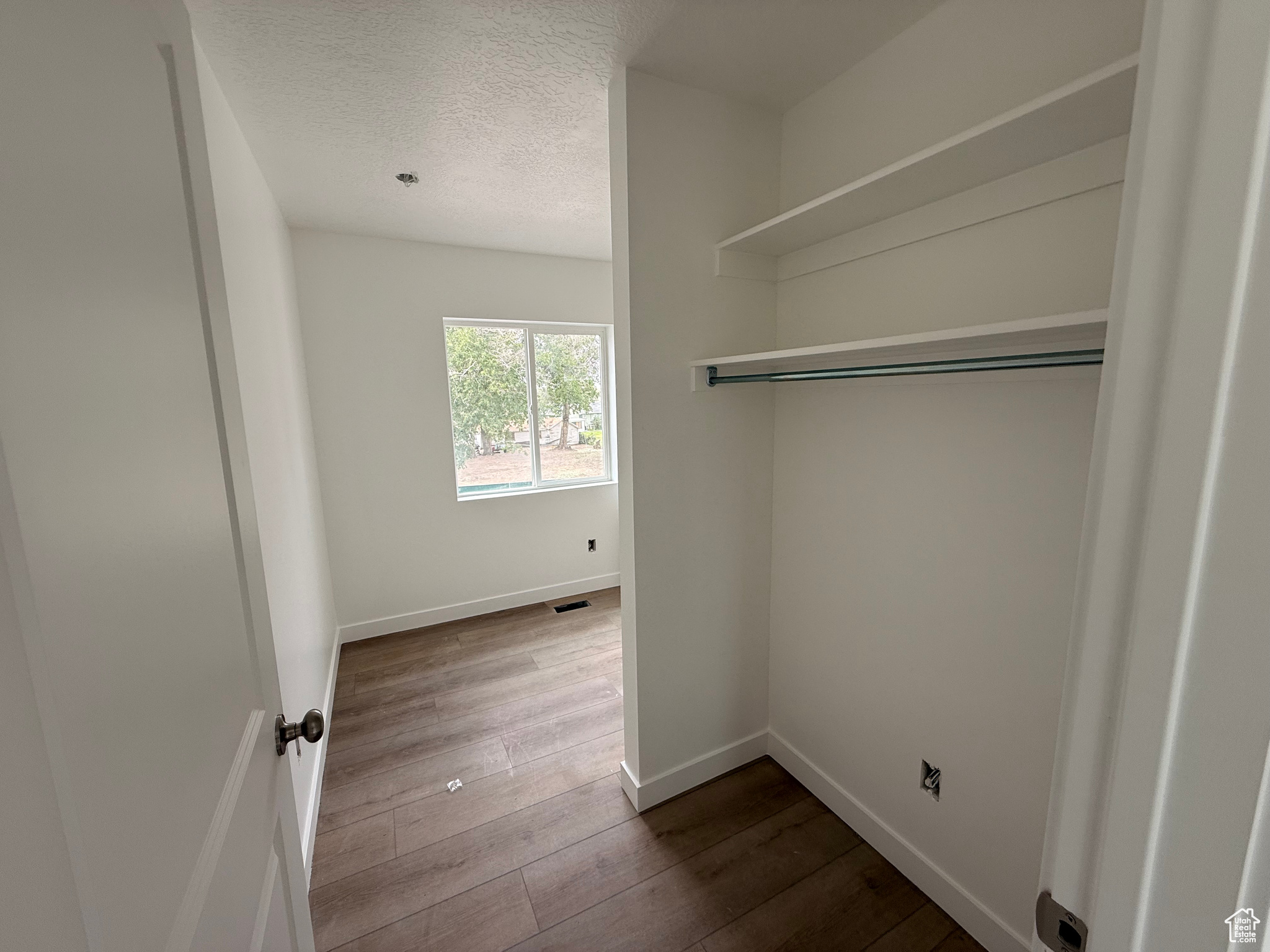 DIXON DOWNS - Residential