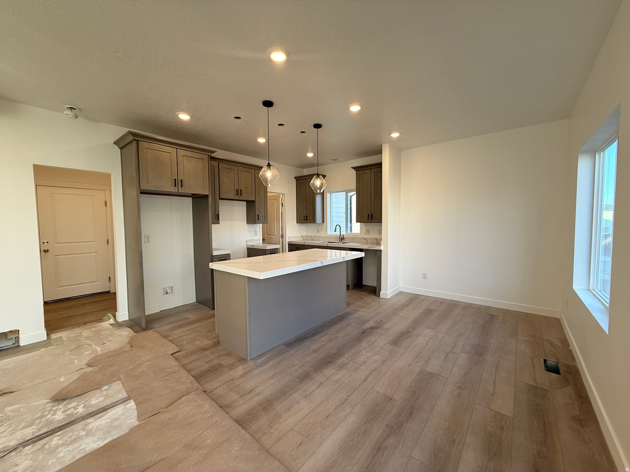 DIXON DOWNS - Residential