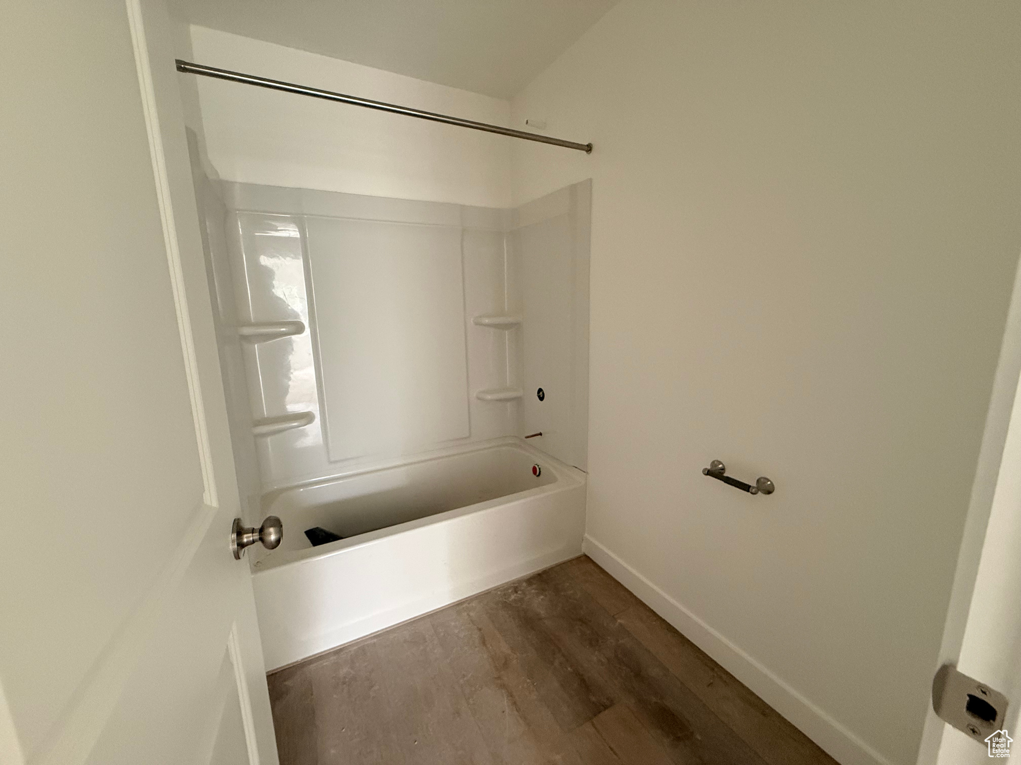 DIXON DOWNS - Residential