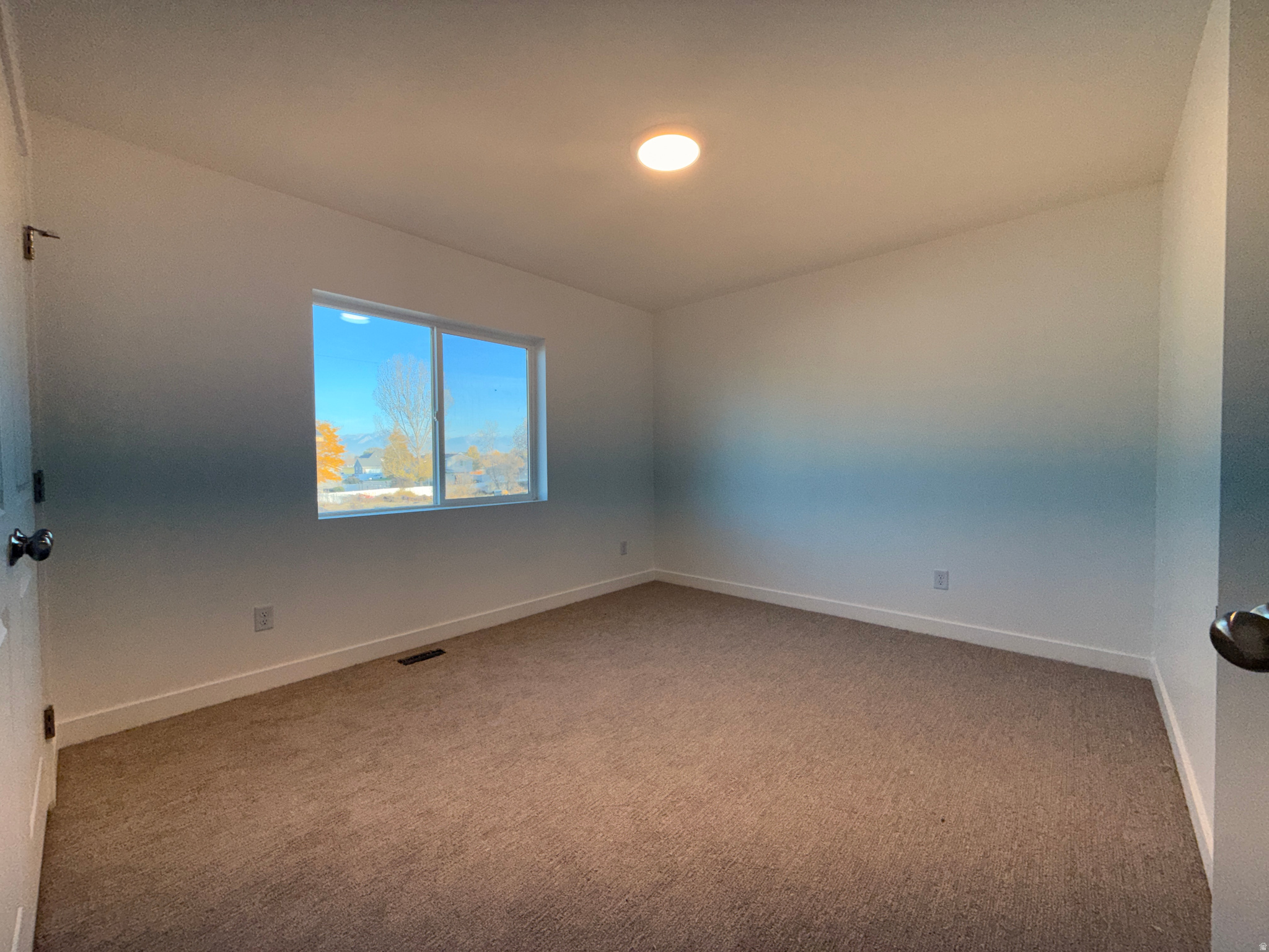 DIXON DOWNS - Residential