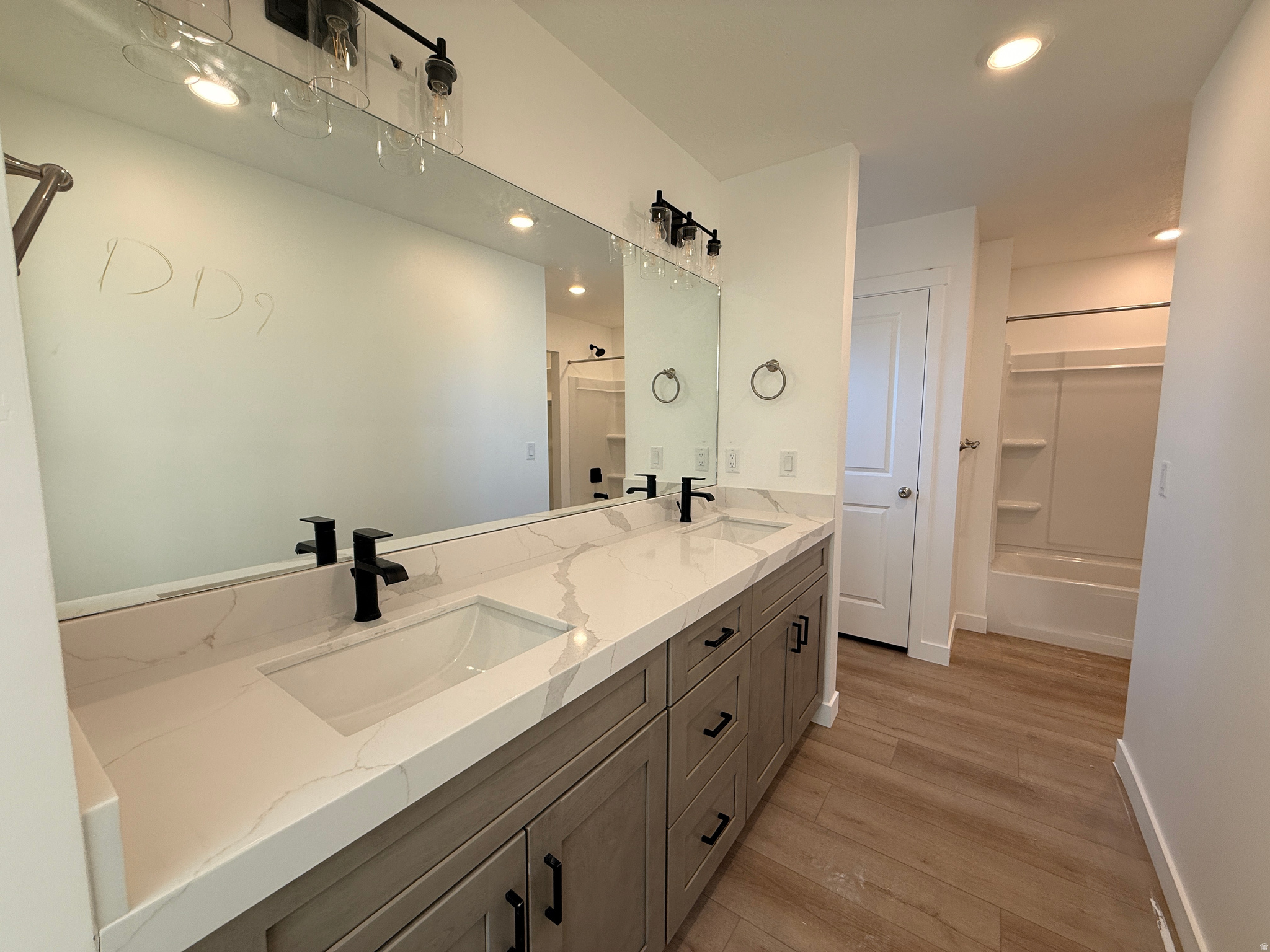 DIXON DOWNS - Residential