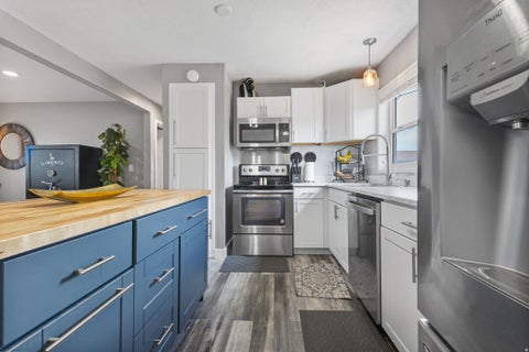 Photo of 135 E 4700 S, Washington Terrace, UT 84405 (MLS # 2163840)