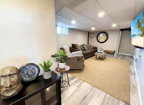 Tiny photo for 135 E 4700 S, Washington Terrace, UT 84405 (MLS # 2163840)
