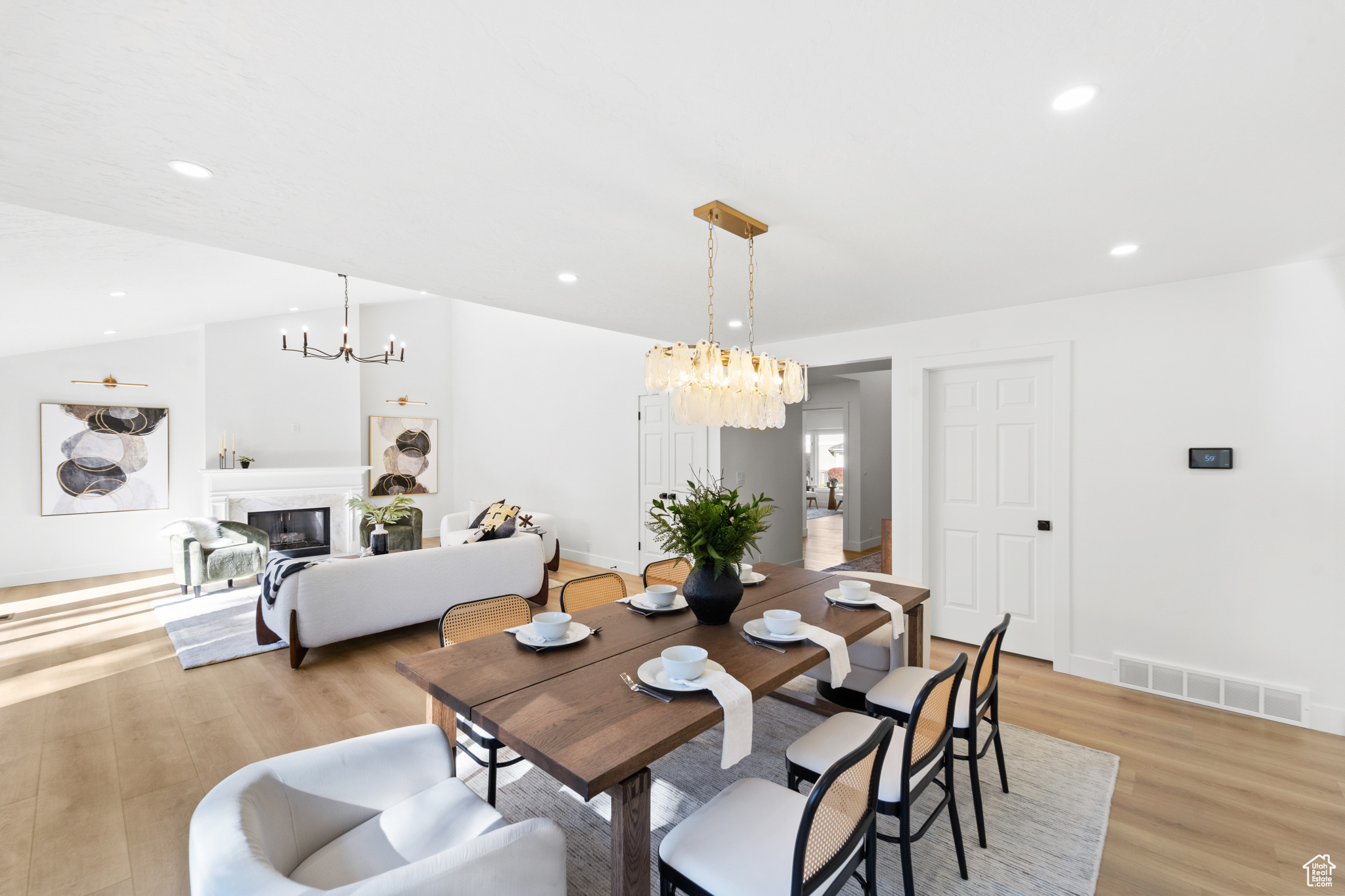 EDGEMOUNT HOMES CONDMN - Residential