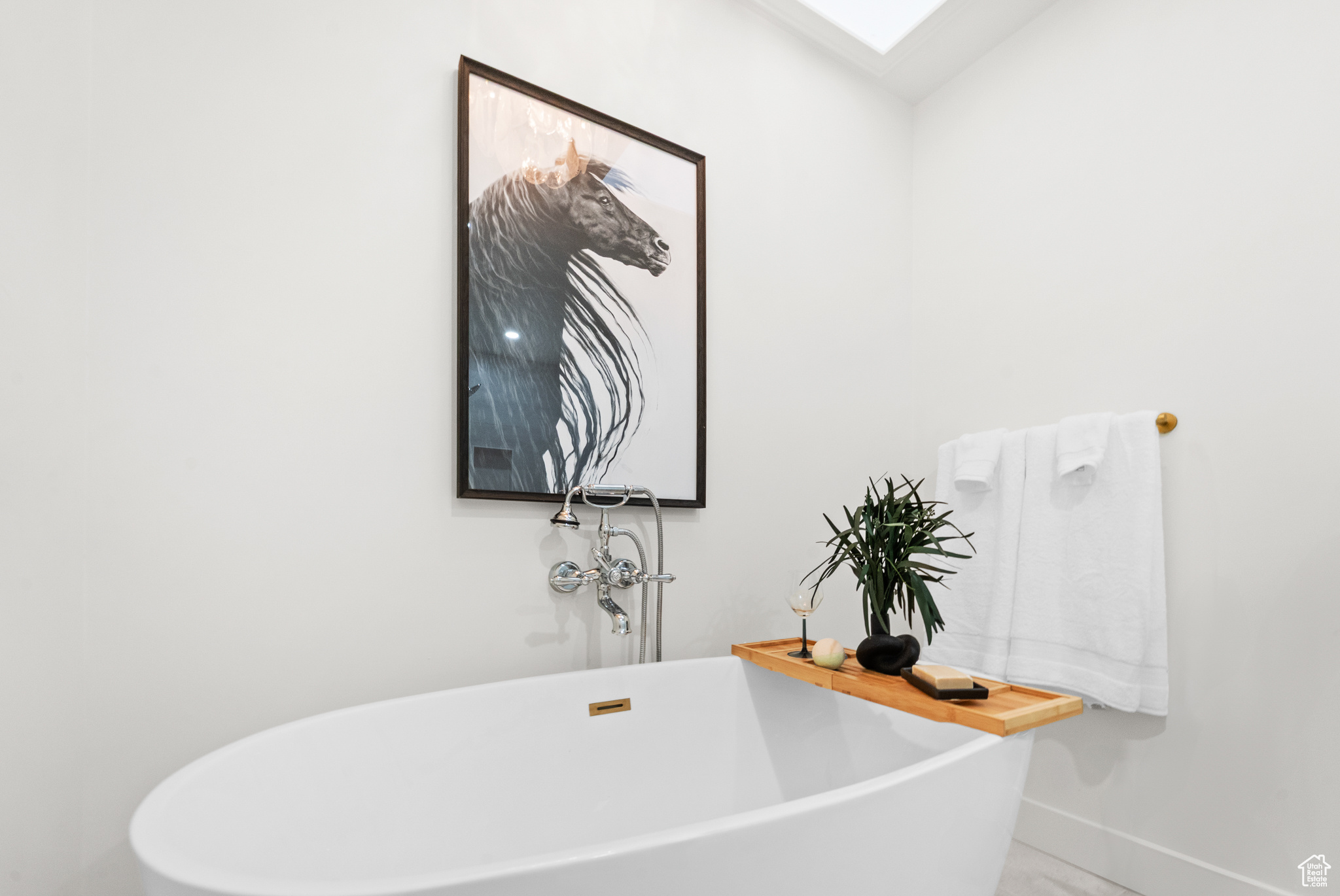 EDGEMOUNT HOMES CONDMN - Residential