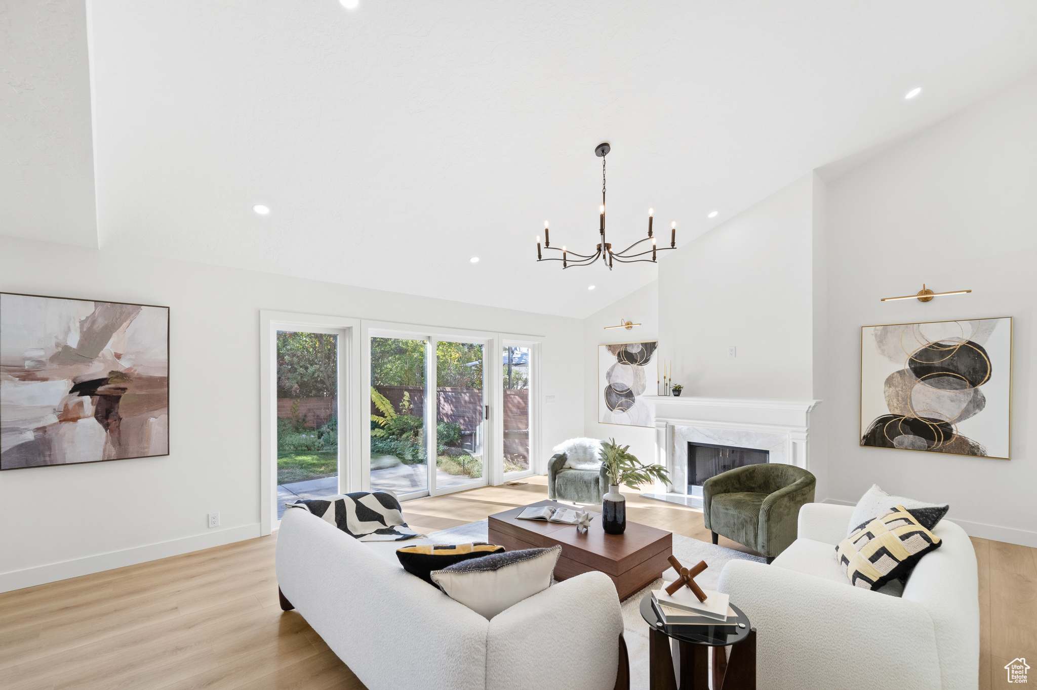 EDGEMOUNT HOMES CONDMN - Residential